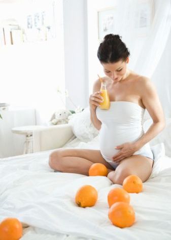 Апельсины при беременности: можно есть или нет? - Lullababe