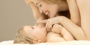 закапываете ли грудное молоко в нос при насморке своим малышам