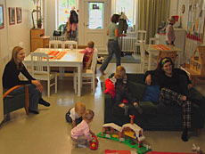 хельсинки детские площадки с домиками для родителей
