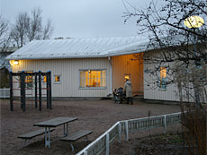 хельсинки детские площадки с домиками для родителей