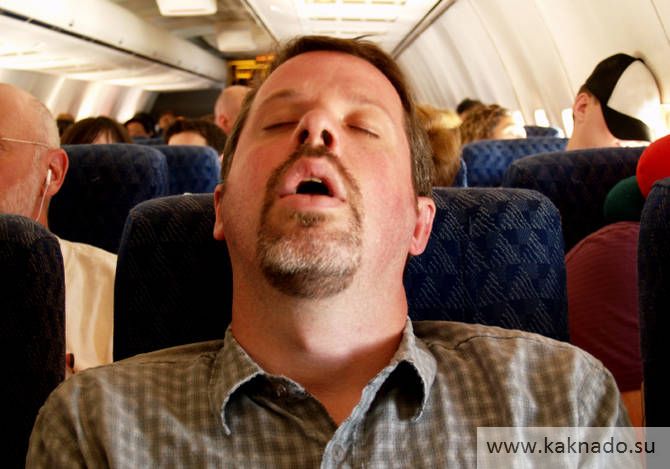 как выспаться в самолете